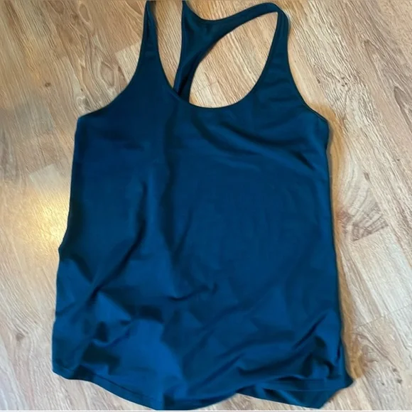 Lululemon/racer back tank top/forest green/8/ EUC - Picture 2 of 2